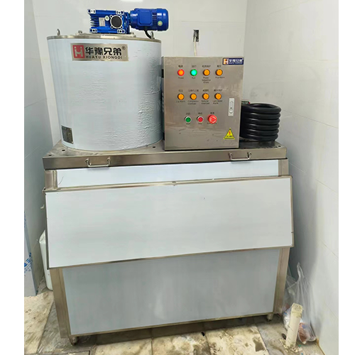 500公斤片冰机交付河南某食品厂